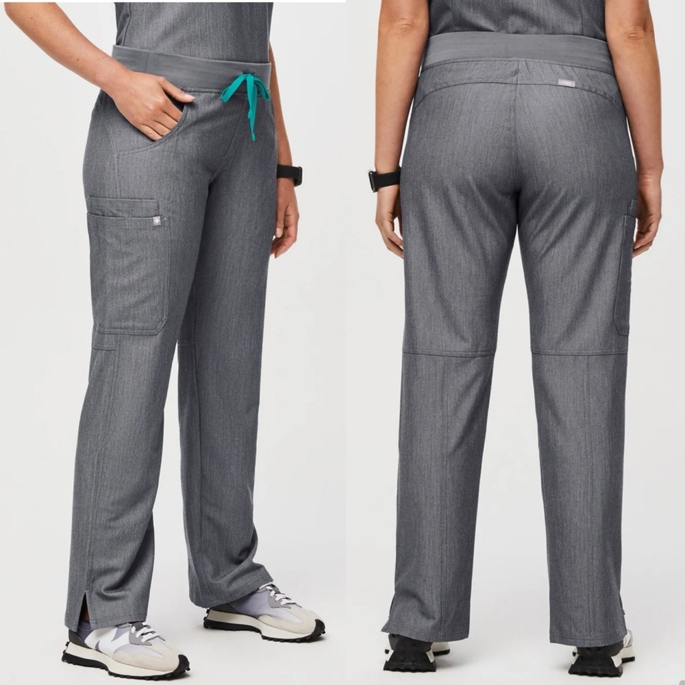 FIGS Kade Cargo Scrub Pants Graphite size S/P‎ Medical Scrubs